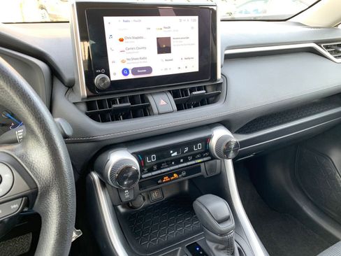 Used 2025 Toyota RAV4 LE image 18