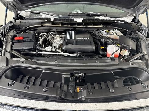 Used 2023 GMC Yukon XL SLT w/ SLT Luxury Package image 33