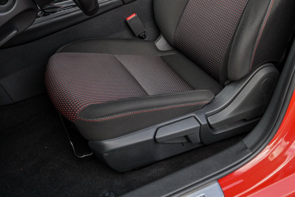Used 2026 Nissan Sentra SR w/ Floor Mat Package FWD image 19