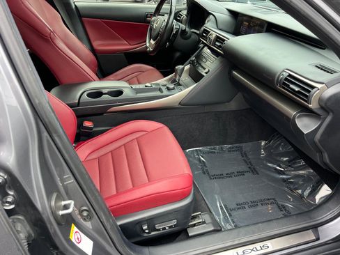 Used 2018 Lexus IS 300 F Sport w/ F Sport Package image 14
