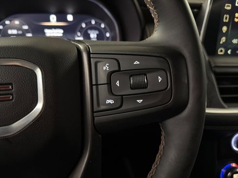 Used 2023 GMC Yukon AT4 w/ Technology Package image 26