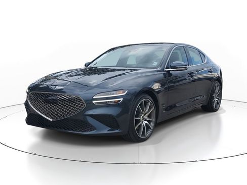 Used 2023 Genesis G70 2.0T image 8