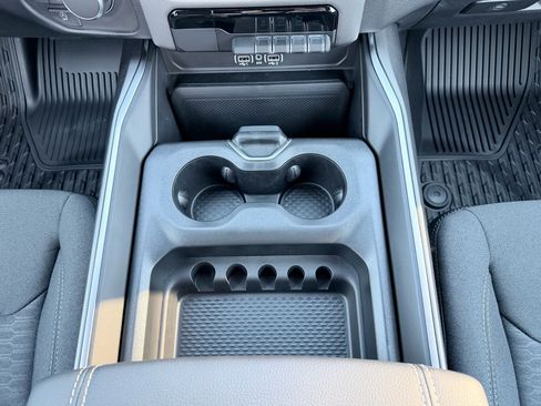 New 2026 RAM 1500 Big Horn w/ Night Edition AWD/4WD image 19