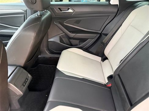 Used 2020 Volkswagen Jetta R-Line w/ R-Line Cold Weather Package image 29