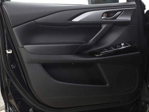 Used 2023 MAZDA CX-9 Touring Plus image 24