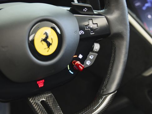 Used 2024 Ferrari Roma Spider RWD image 30