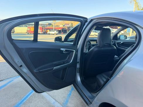 Used 2011 Volvo S60 T6 AWD/4WD image 16