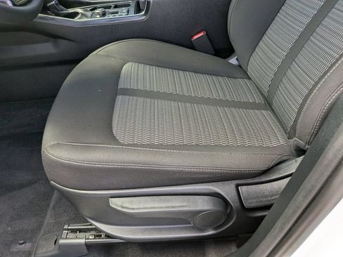 Certified 2025 Kia Sorento LX FWD image 21