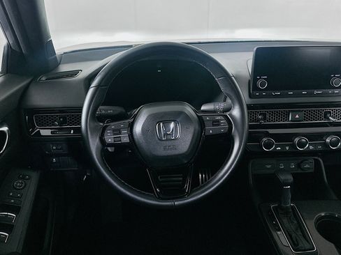 Used 2025 Honda Civic Sport image 18