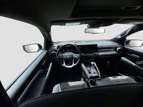 Used 2024 Chevrolet Colorado Z71 w/ Z71 Convenience Package 2 image 23