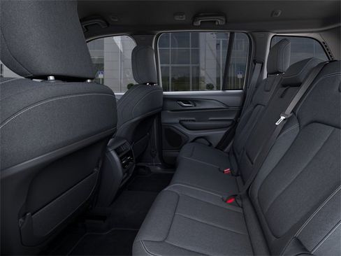 New 2025 Jeep Grand Cherokee Laredo image 23