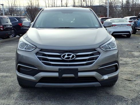 Used 2018 Hyundai Santa Fe Sport image 2