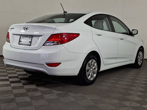 Used 2015 Hyundai Accent GLS FWD image 8
