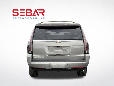 Used 2018 Cadillac Escalade ESV Platinum AWD/4WD image 9