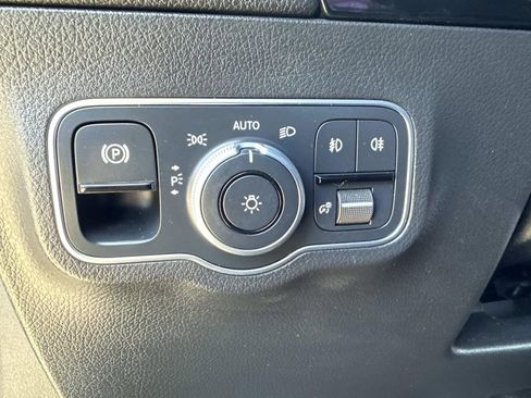 Used 2021 Mercedes-Benz GLA 250 4MATIC image 43