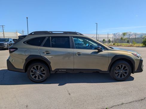 Used 2024 Subaru Outback Onyx Edition AWD/4WD image 2