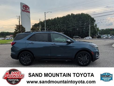 Used 2024 Chevrolet Equinox RS FWD image 2