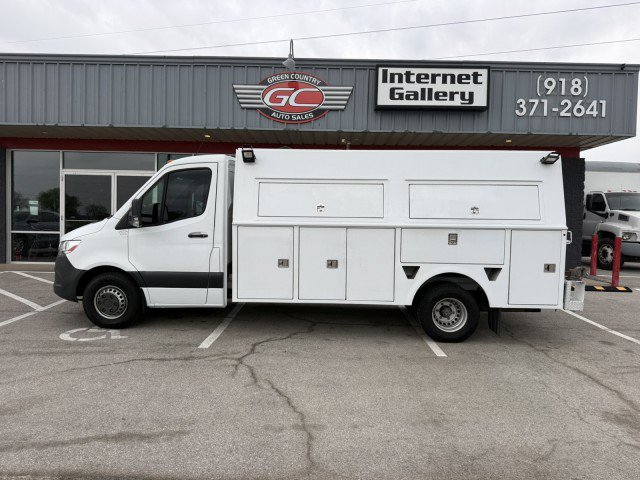 Used 2019 Freightliner Sprinter 3500 w/ Premium Package RWD image 1