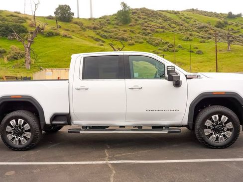 New 2026 GMC Sierra 2500 Denali w/ Denali Reserve Package AWD/4WD image 7