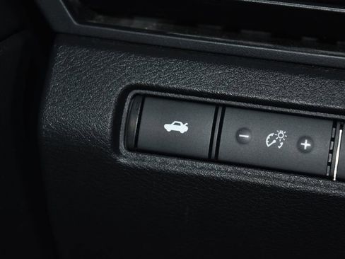 Used 2023 Nissan Altima 2.5 SR AWD/4WD image 18