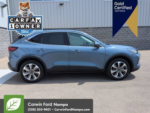 Certified 2024 Ford Escape Platinum AWD/4WD image 2