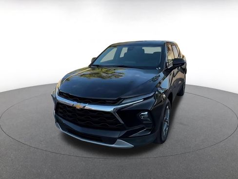 Used 2025 Chevrolet Blazer LT FWD image 6