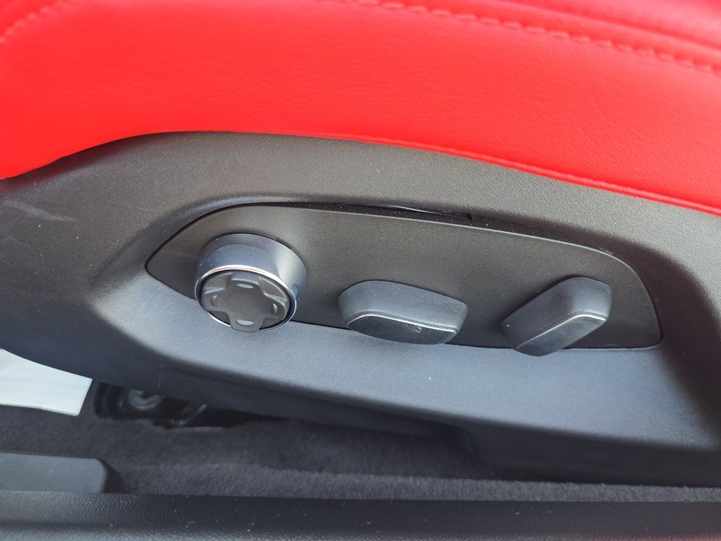 Used 2020 Chevrolet Corvette Stingray Preferred Cpe w/ 2LT Preferred Equipment Group RWD image 12
