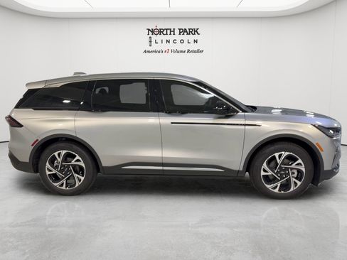 New 2026 Lincoln Nautilus Premier w/ Equipment Group 102A AWD/4WD image 6