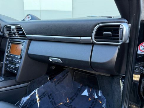 Used 2010 Porsche 911 Carrera 4S image 32