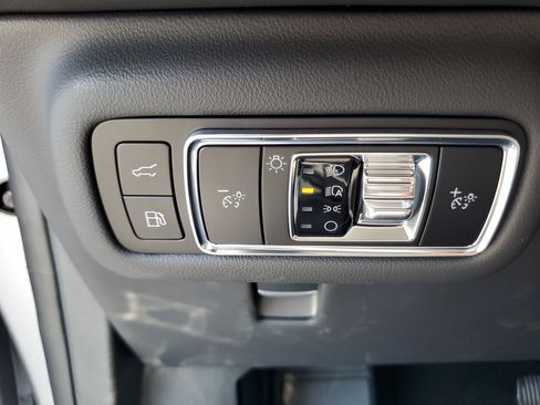 New 2026 Lincoln Nautilus Premier w/ Equipment Group 102A AWD/4WD image 14