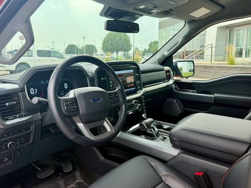 Used 2021 Ford F150 Lariat w/ Max Trailer Tow Package AWD/4WD image 8