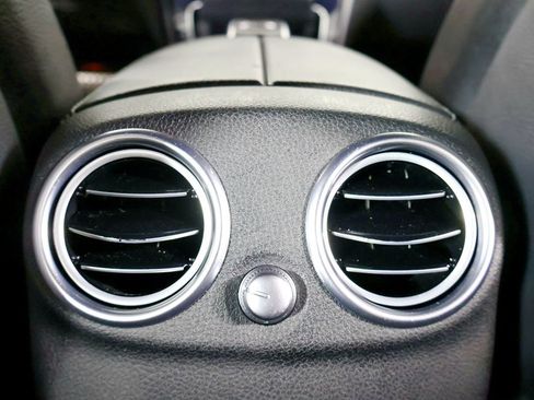 Used 2015 Mercedes-Benz C 300 4MATIC Sedan image 50