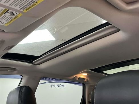 Used 2018 Nissan Pathfinder Platinum FWD image 14
