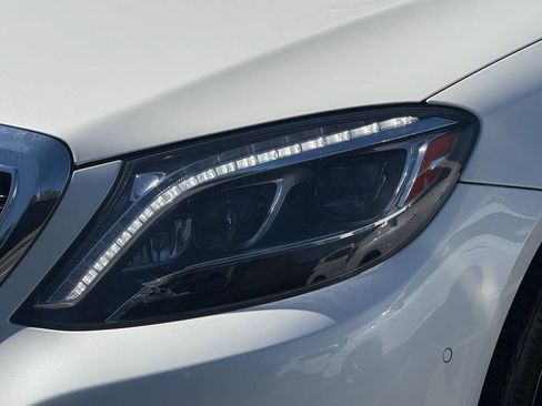 Used 2015 Mercedes-Benz S 550 Sedan image 22
