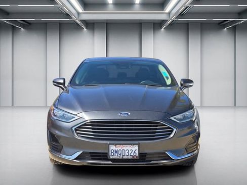 Used 2020 Ford Fusion SEL FWD image 2