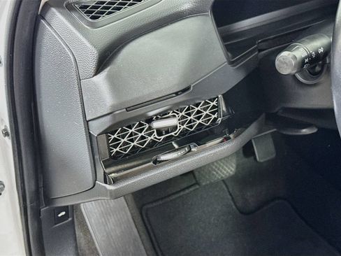 Used 2023 Honda Accord Touring image 11