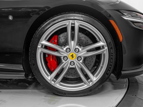 Certified 2024 Ferrari Roma image 16