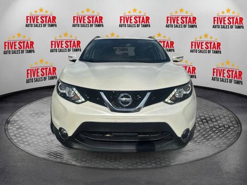 Used 2017 Nissan Rogue Sport SV w/ SV Premium Package AWD/4WD image 2