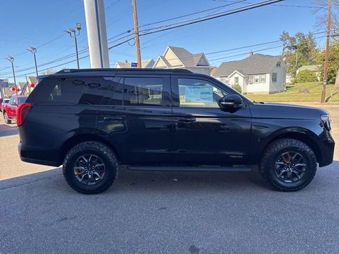 New 2025 Ford Expedition Tremor image 5