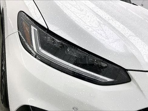 New 2026 Honda HR-V EX-L image 15