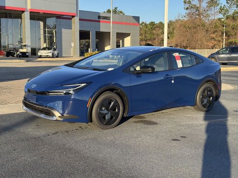 New 2026 Toyota Prius Plug-In Hybrid image 2