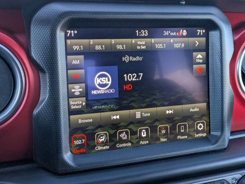 Used 2023 Jeep Gladiator Rubicon w/ LED Lighting Group image 17