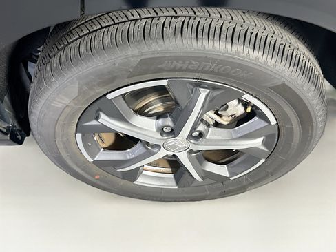 Used 2024 Honda HR-V EX-L image 30