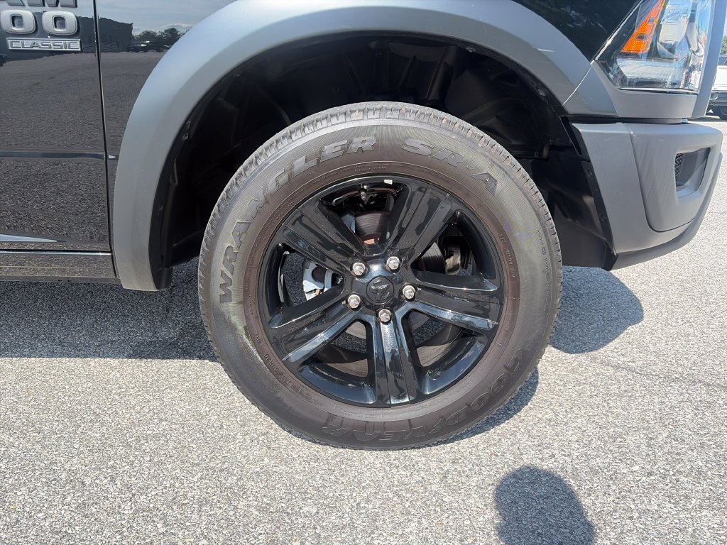 Used 2024 RAM 1500 Warlock AWD/4WD image 46