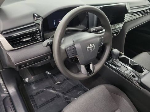 Used 2025 Toyota Camry LE FWD image 18
