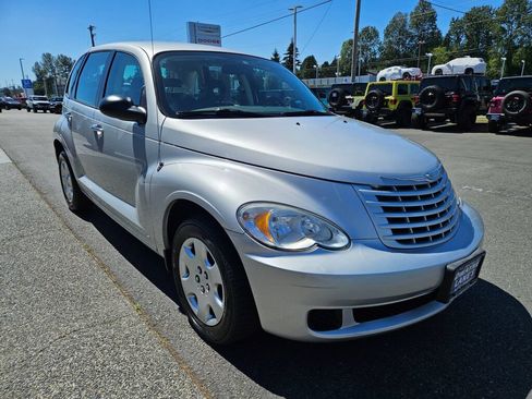 Used 2009 Chrysler PT Cruiser FWD image 7