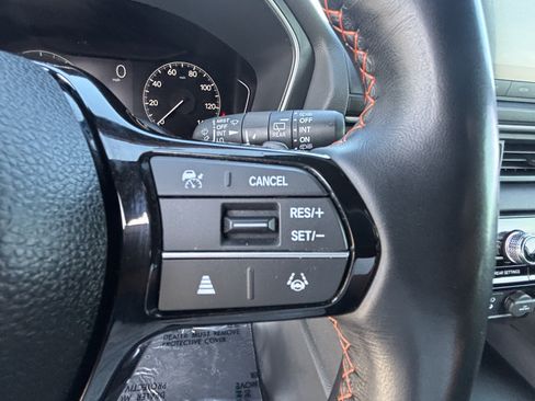 Used 2025 Honda Pilot Sport image 26