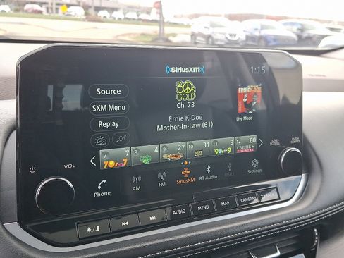 Used 2023 Nissan Rogue Platinum w/ Platinum Premium Package image 17