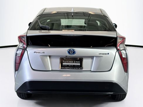 Used 2016 Toyota Prius Three image 6