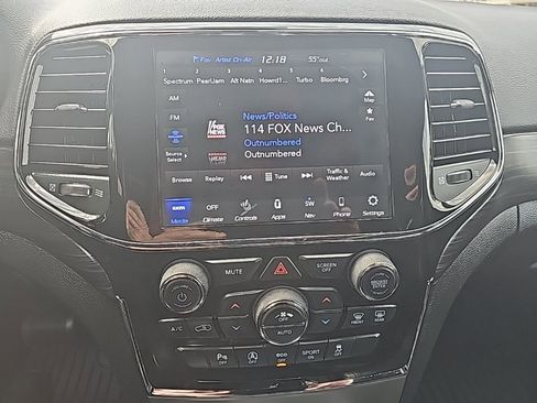 Certified 2021 Jeep Grand Cherokee Laredo X image 29